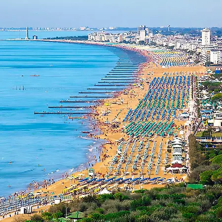 Apartment Flowers House - Host Solution Lido di Jesolo