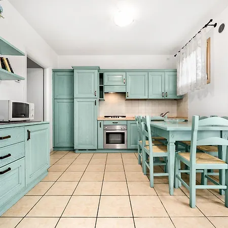Apartment Flowers House - Host Solution