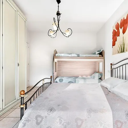 Flowers House - Host Solution * Lido di Jesolo
