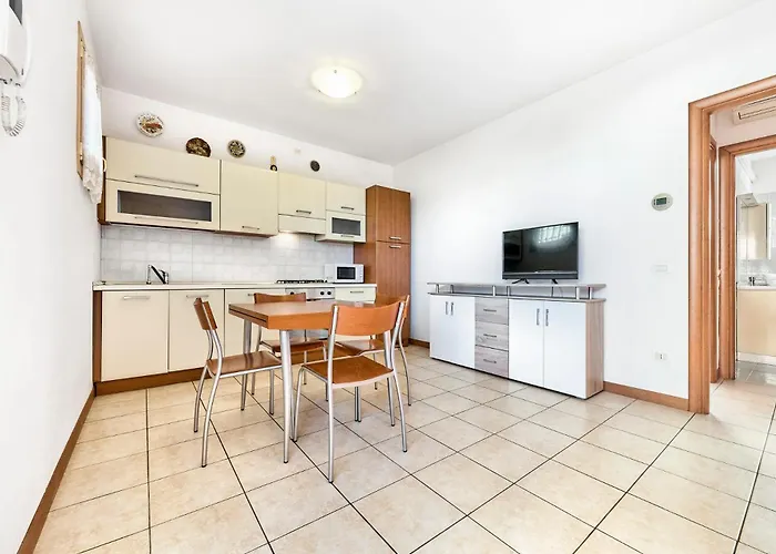 Apartament Flowers House - Host Solution Lido di Jesolo